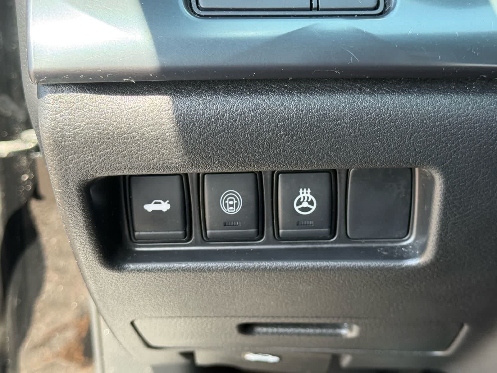 Used 2023 Nissan Maxima SR w/ Sport Mat Group FWD image 26