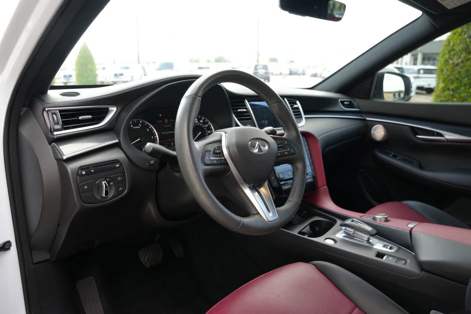 Used 2025 INFINITI QX50 Sport AWD/4WD image 16
