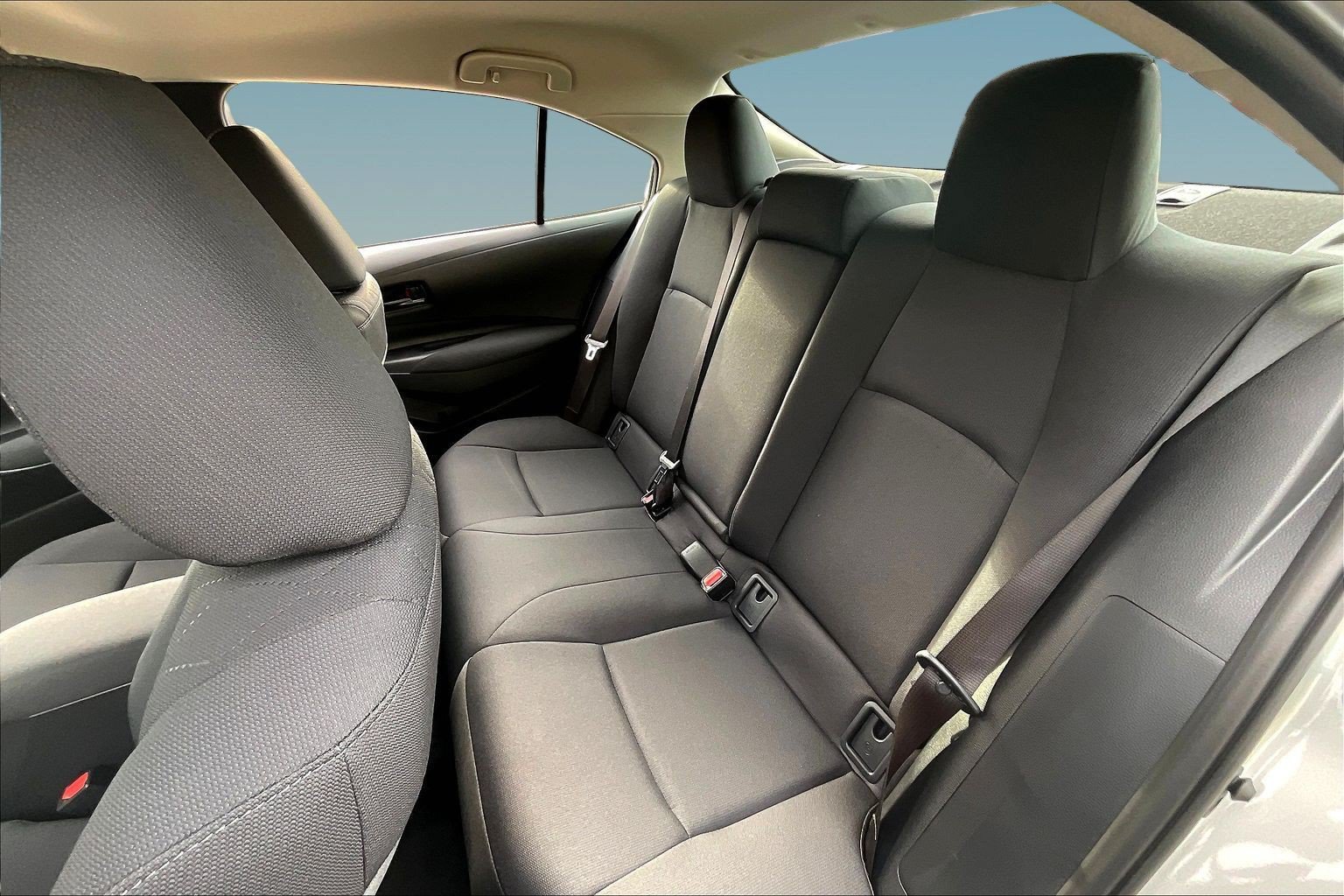 Used 2026 Toyota Corolla LE FWD image 21