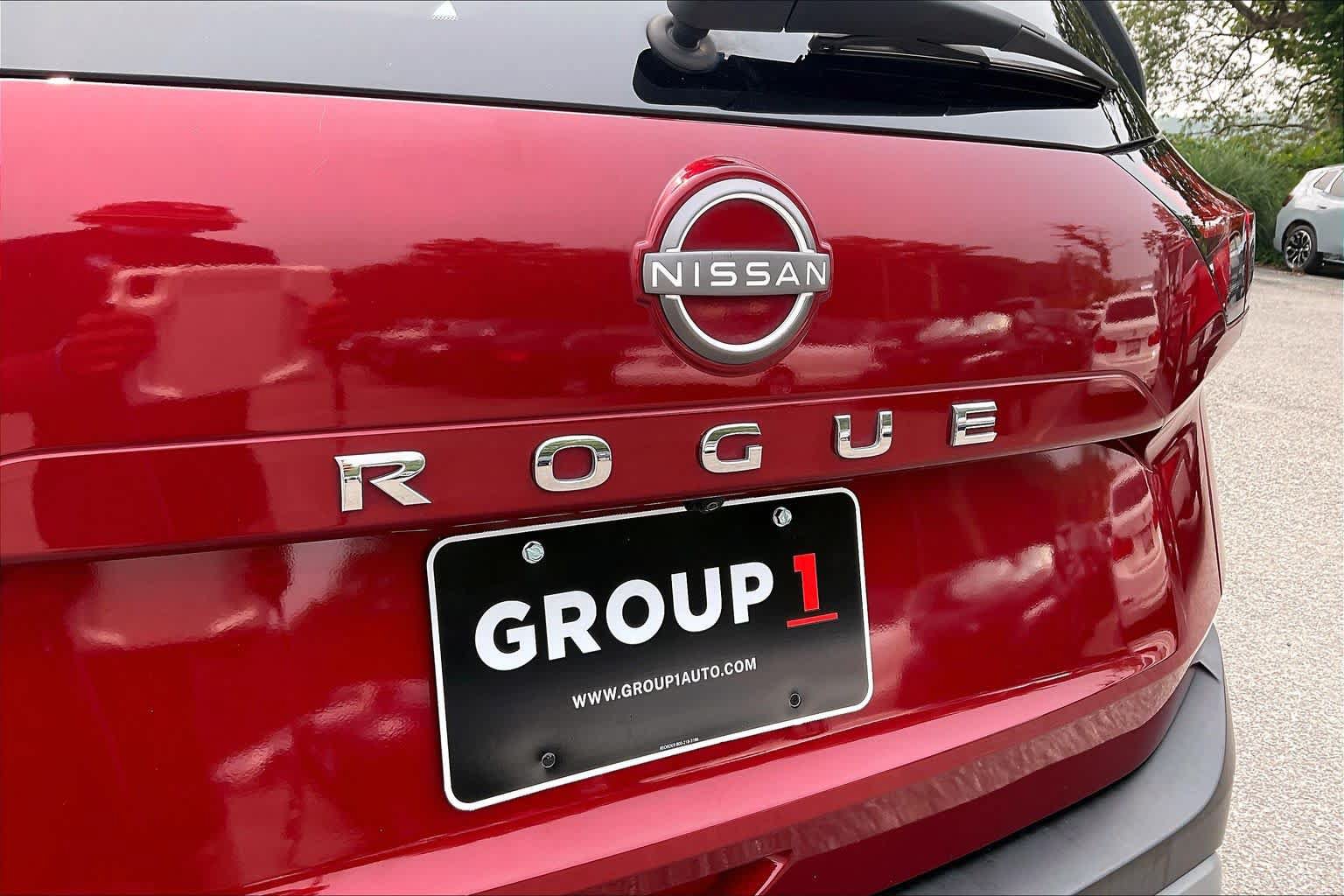 Used 2023 Nissan Rogue S FWD image 30