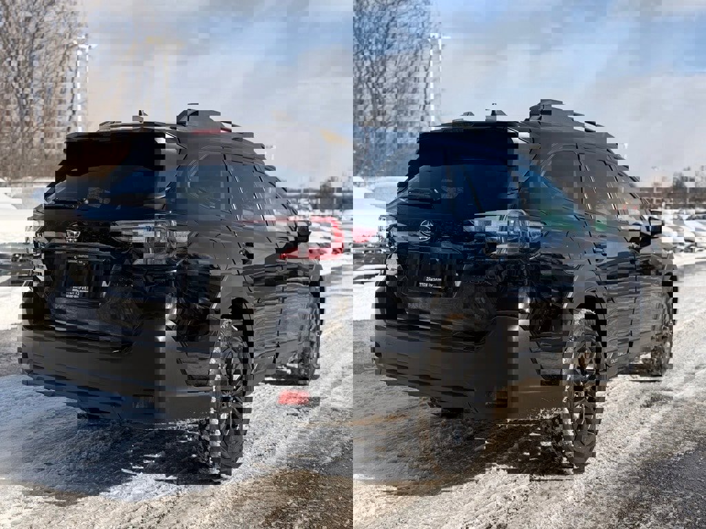 Used 2023 Subaru Outback Onyx Edition image 6