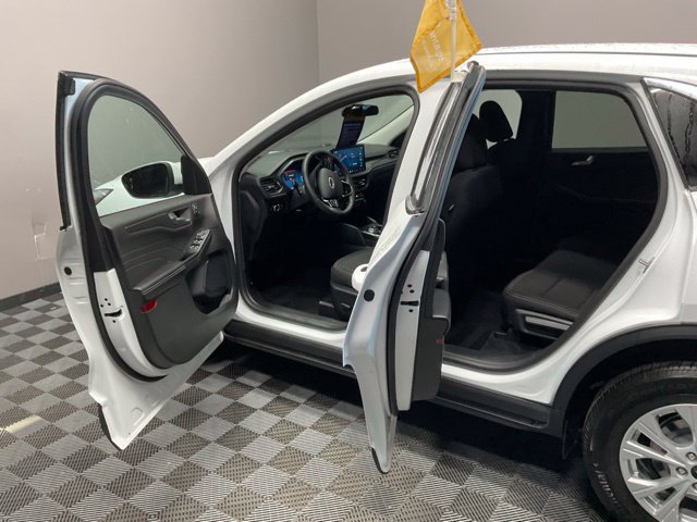 Used 2023 Ford Escape Active w/ Tech Pack #2 AWD/4WD image 13