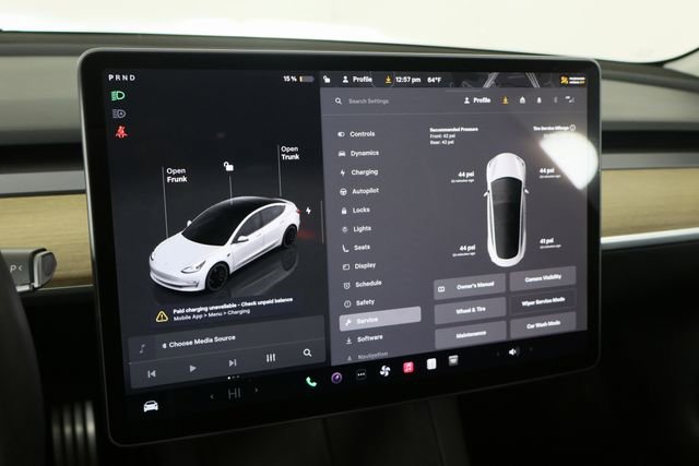 Used 2023 Tesla Model 3 Performance image 33