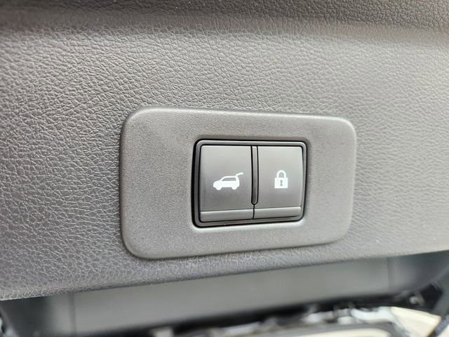 Used 2025 Nissan Murano SL w/ Cargo Package image 18