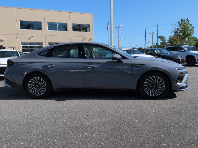 New 2026 Hyundai Sonata SEL FWD image 4