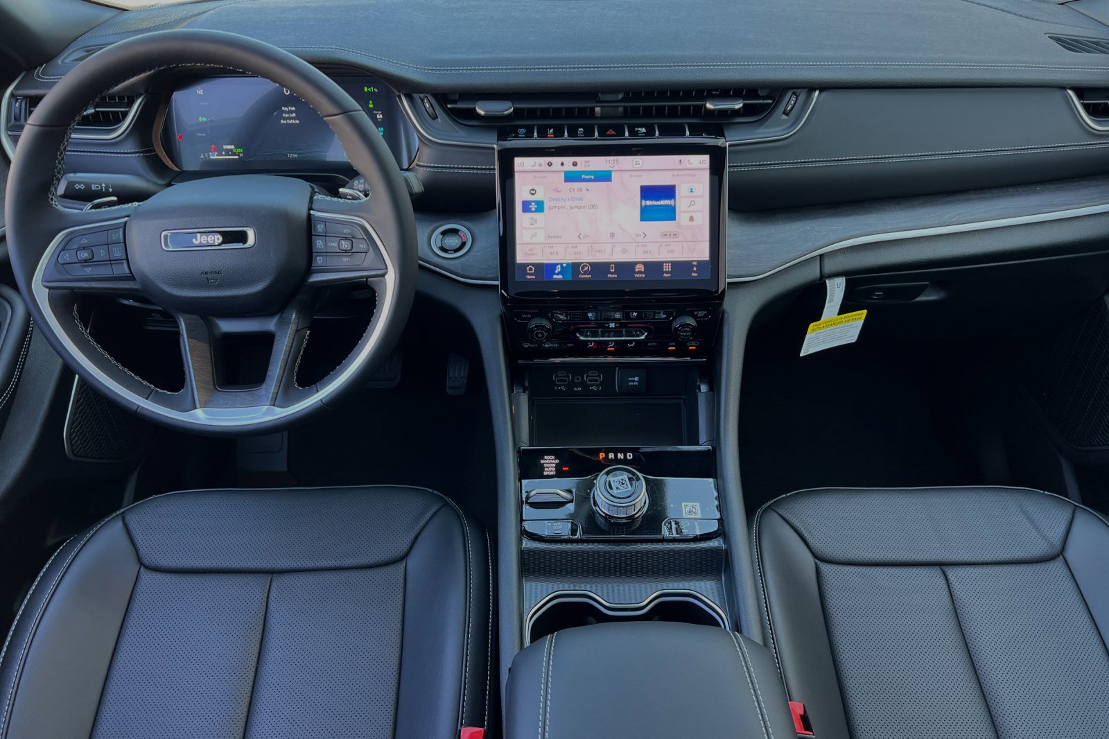 New 2024 Jeep Grand Cherokee Limited 4xe w/ Luxury Tech Group II image 11