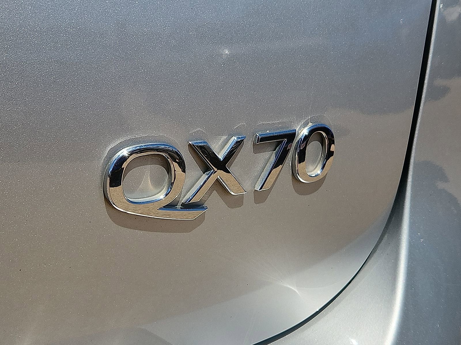 Used 2017 INFINITI QX70 AWD image 8