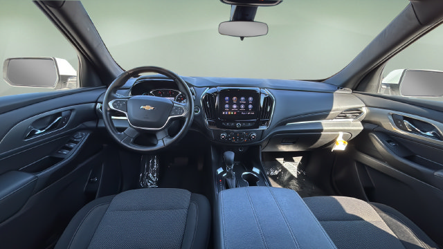 Used 2023 Chevrolet Traverse LT FWD image 16