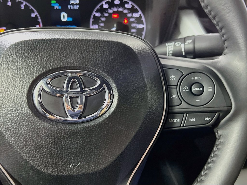 Used 2024 Toyota Corolla SE FWD image 17