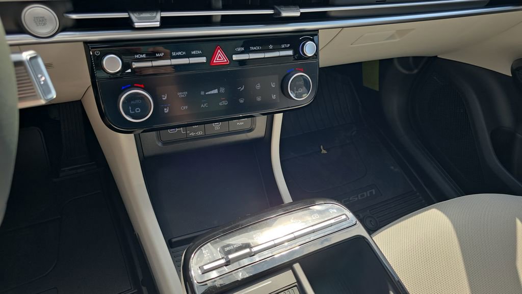 New 2026 Hyundai Tucson Limited AWD/4WD image 21