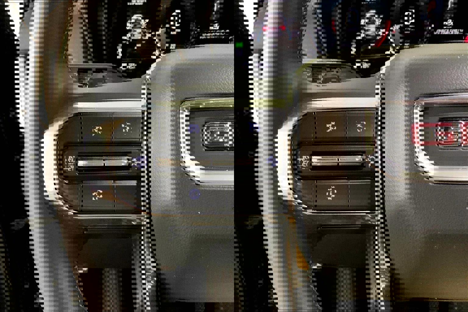 Used 2025 GMC Terrain Elevation image 18