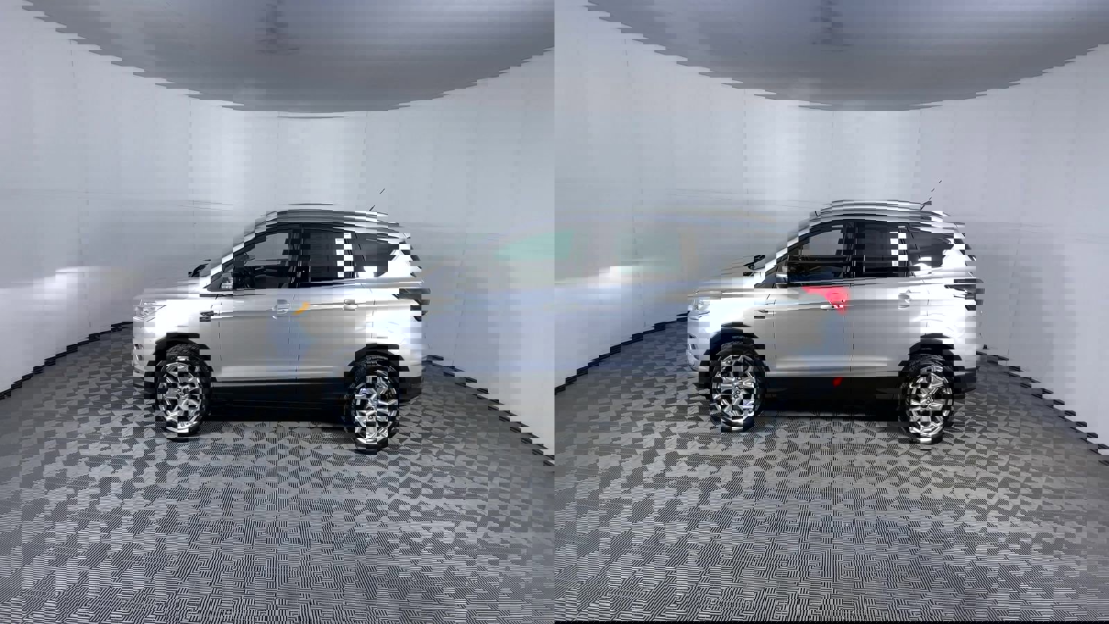 Used 2019 Ford Escape Titanium image 5