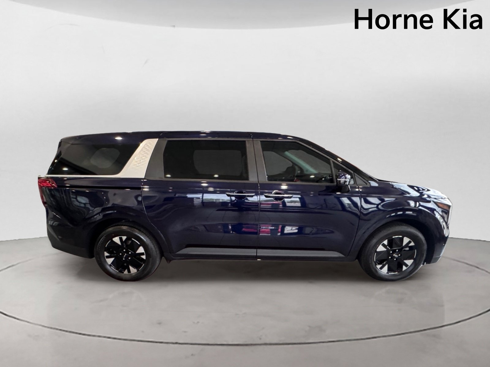 New 2026 Kia Carnival LXS FWD image 3