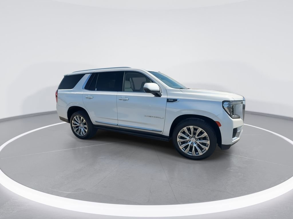Used 2022 GMC Yukon Denali w/ Denali Premium Package AWD/4WD image 2
