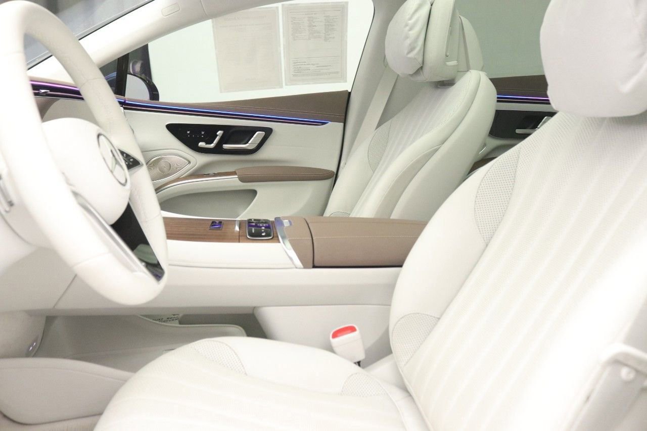 Certified 2023 Mercedes-Benz EQS 580 4MATIC Sedan image 32