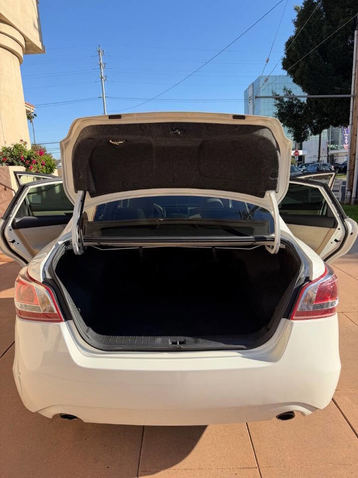 Used 2013 Nissan Altima 2.5 S FWD image 24