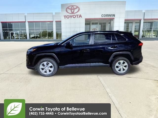 Used 2025 Toyota RAV4 LE image 8