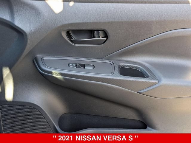 Used 2021 Nissan Versa S FWD image 31