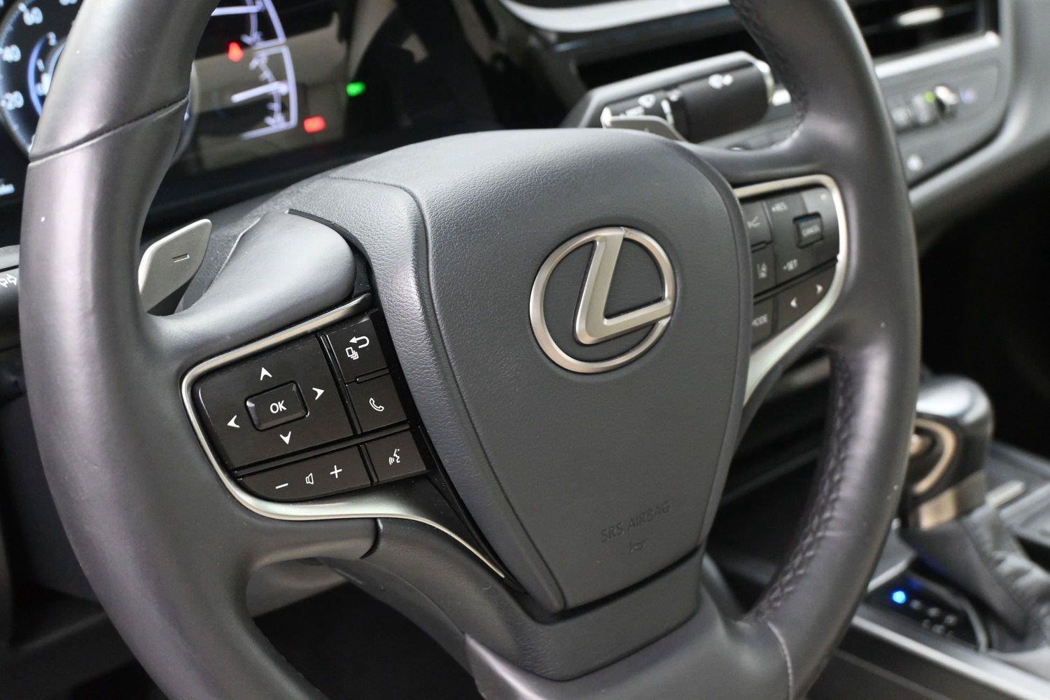 Used 2022 Lexus ES 350 w/ Premium Package FWD image 10