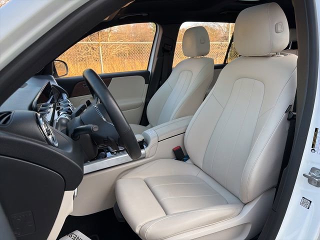 Used 2023 Mercedes-Benz EQB 250+ w/ Pinnacle Package image 25