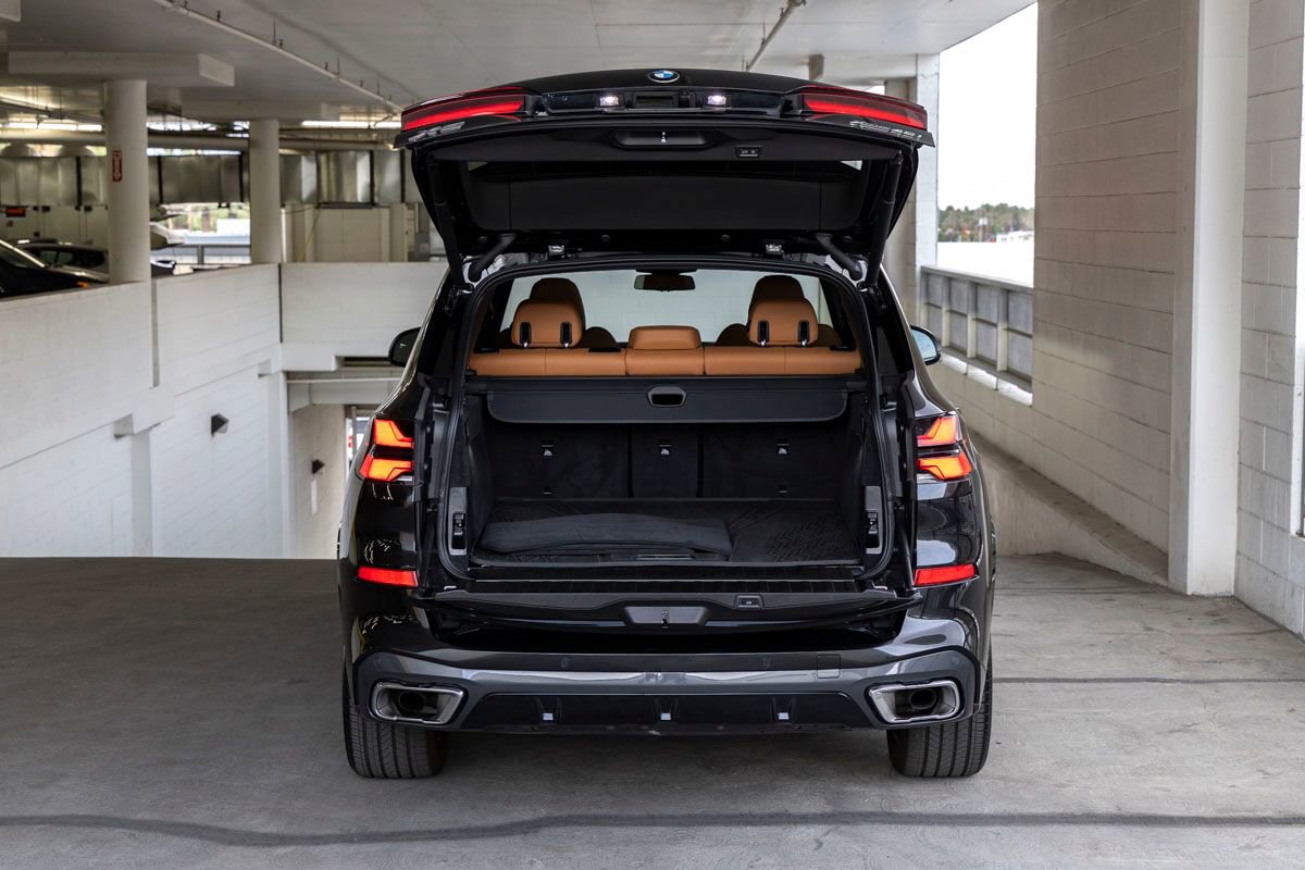 Certified 2024 BMW X5 xDrive40i w/ M Sport Package image 24