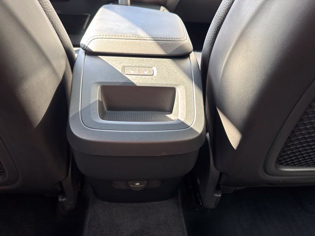 Certified 2024 Volvo XC60 B5 Plus w/ Protection Package Premier AWD/4WD image 17