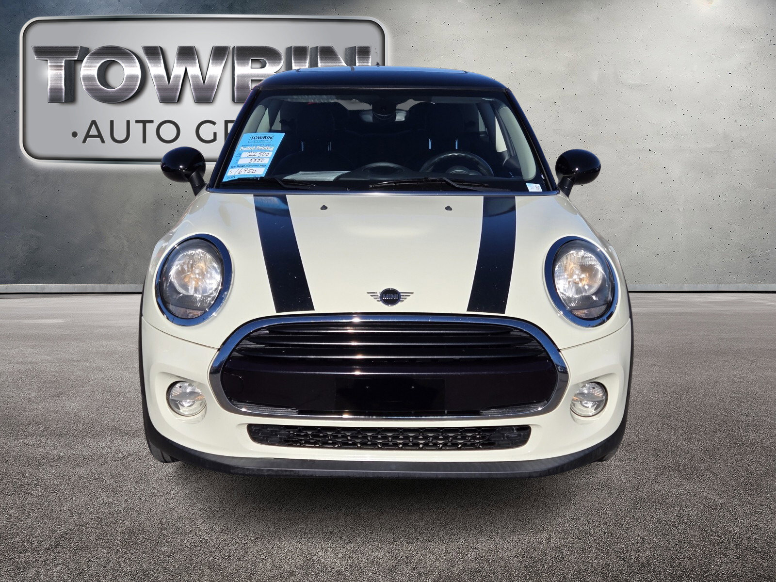 Used 2019 MINI Cooper 2-Door Hardtop image 8