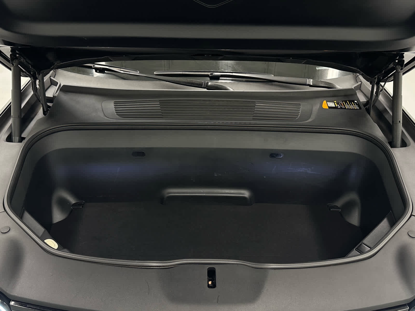 Used 2022 Rivian R1T Adventure image 39