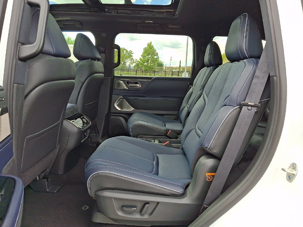 New 2027 INFINITI QX80 Sensory AWD/4WD image 7