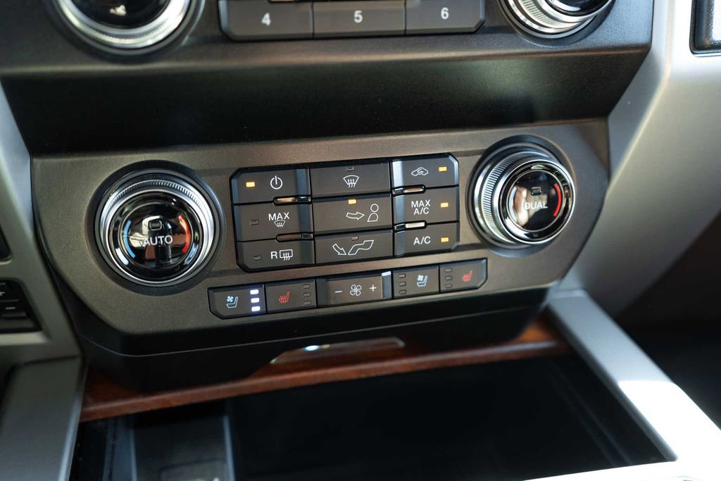 Used 2019 Ford F150 King Ranch w/ Equipment Group 601A Luxury RWD image 19