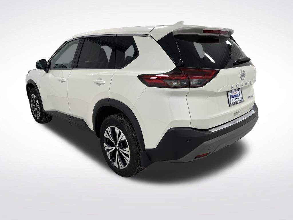 Used 2021 Nissan Rogue SV AWD/4WD image 3