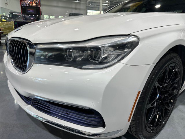 Used 2017 BMW 740i xDrive AWD/4WD image 18
