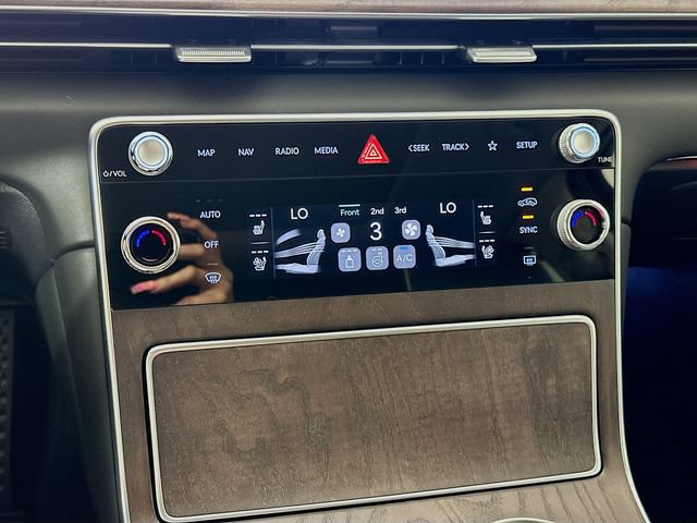New 2026 Genesis GV80 2.5T Prestige AWD/4WD image 14