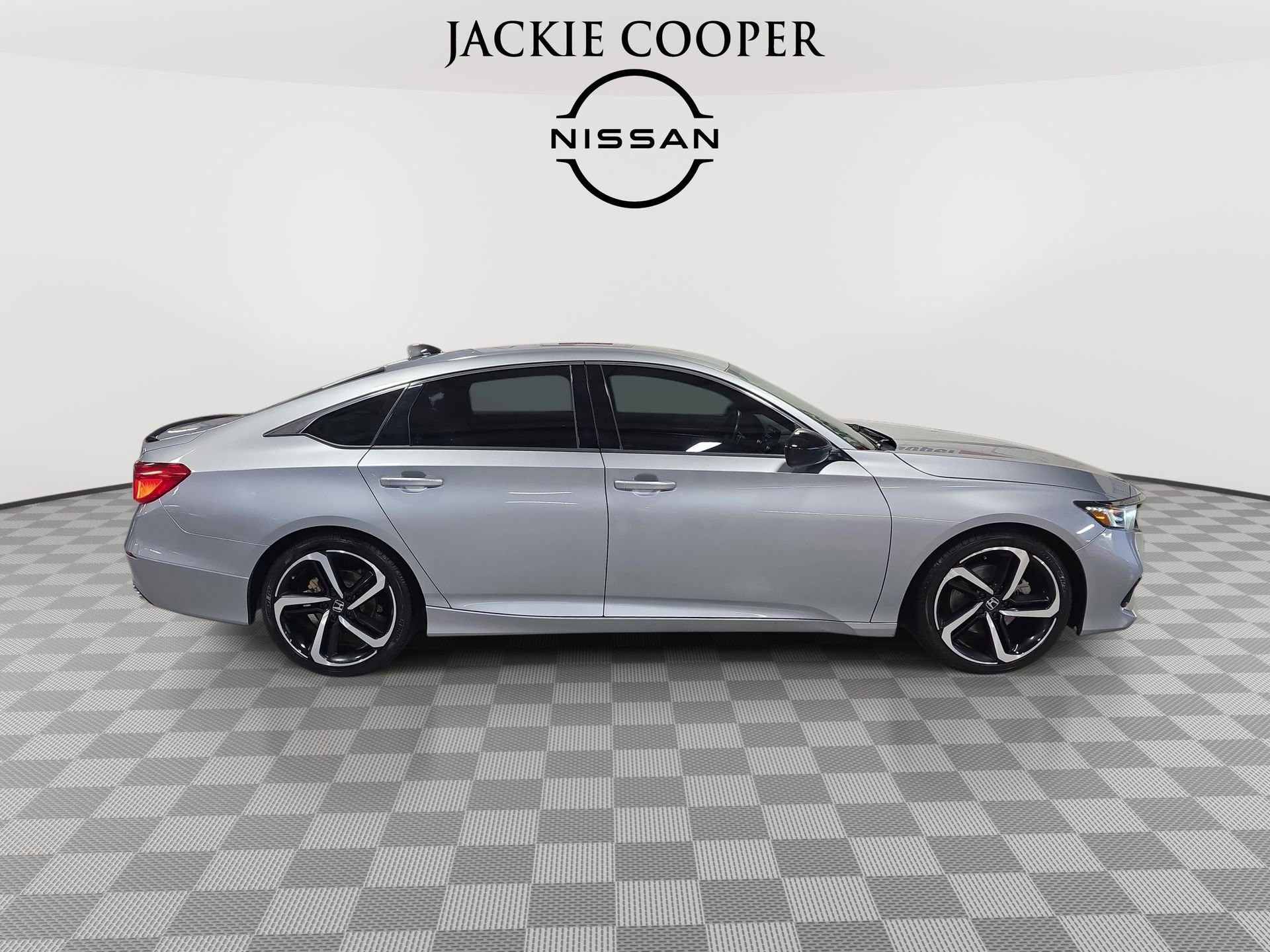 Used 2022 Honda Accord Sport image 4