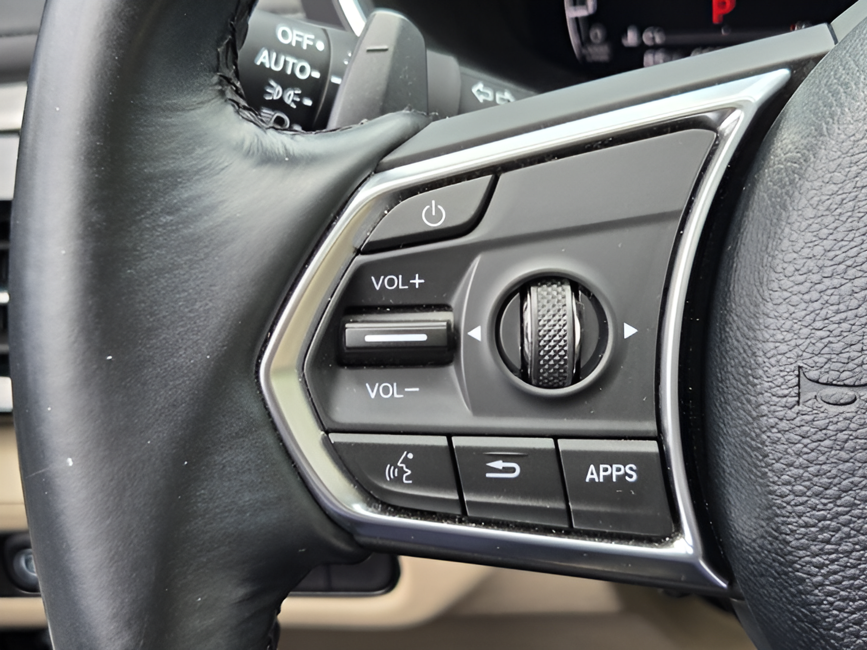 Used 2024 Acura MDX w/ Technology Package FWD image 23
