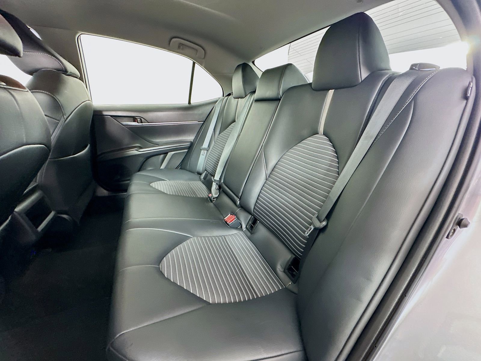 Used 2023 Toyota Camry SE image 24