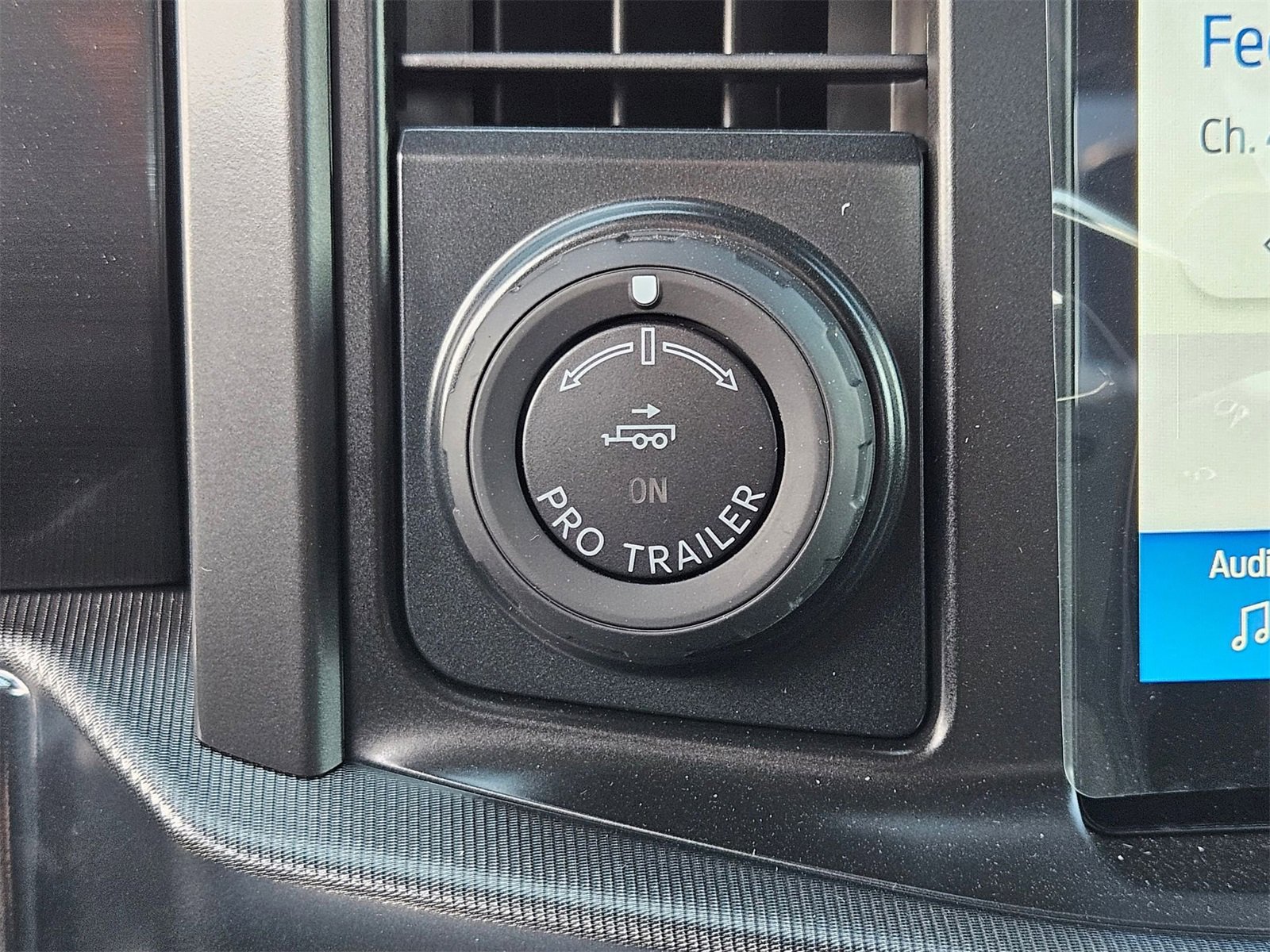 New 2025 Ford F150 Lariat w/ Equipment Group 501A Mid image 20