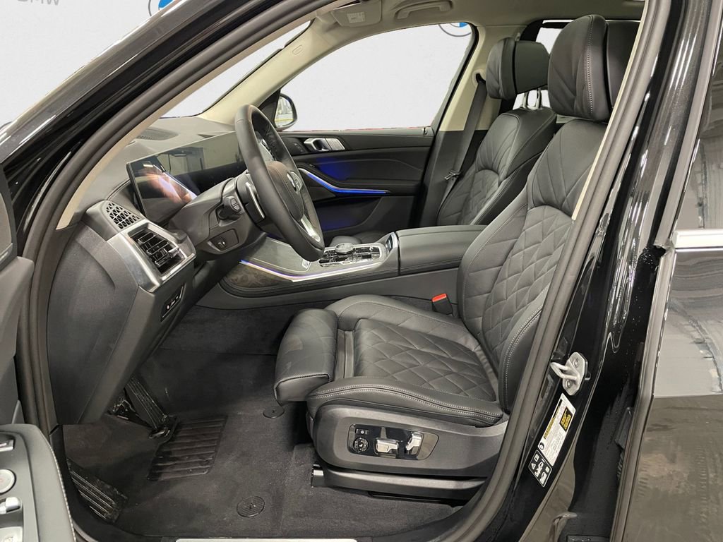 New 2026 BMW X7 xDrive40i AWD/4WD image 9