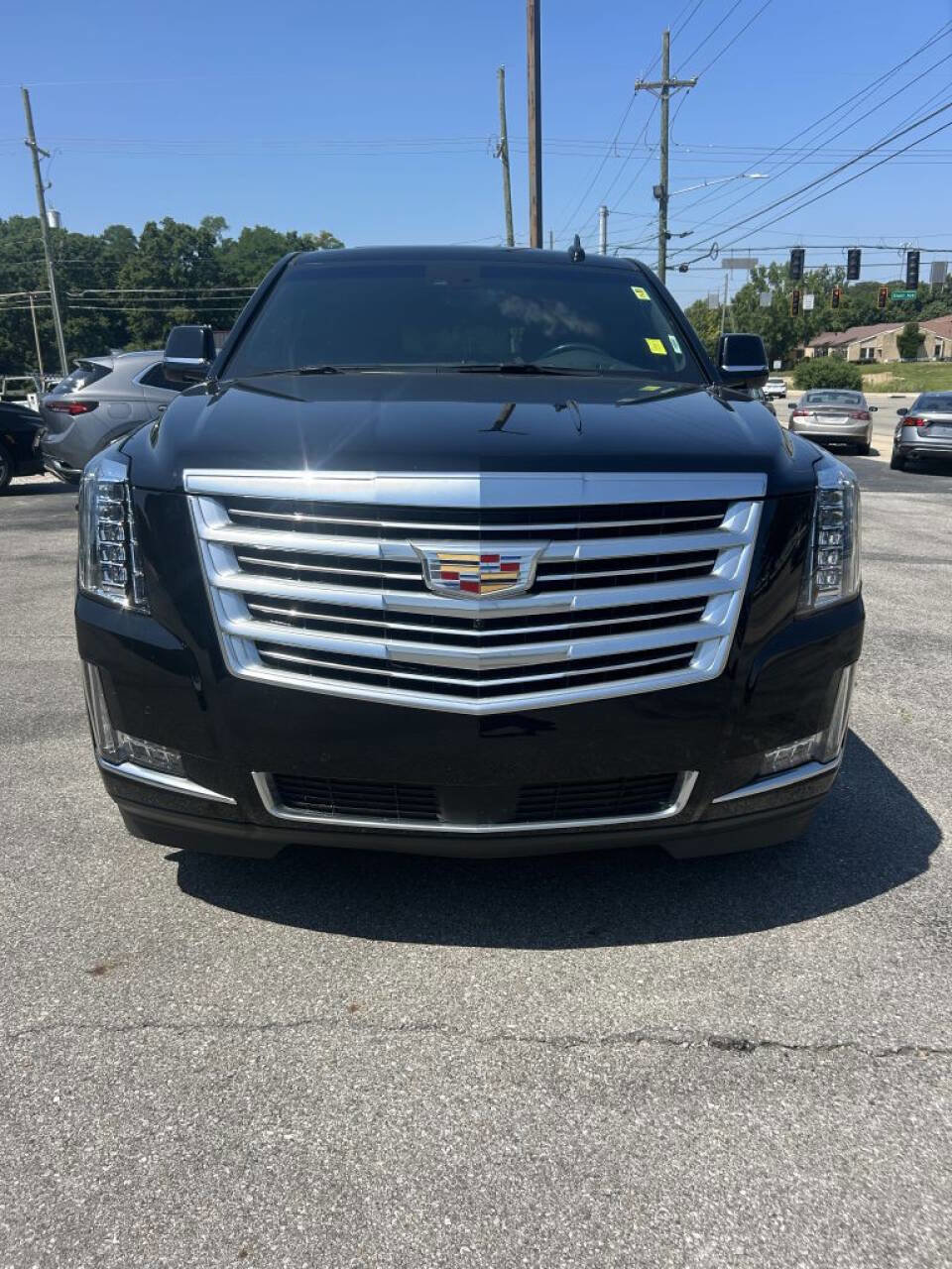 Used 2019 Cadillac Escalade Platinum image 9
