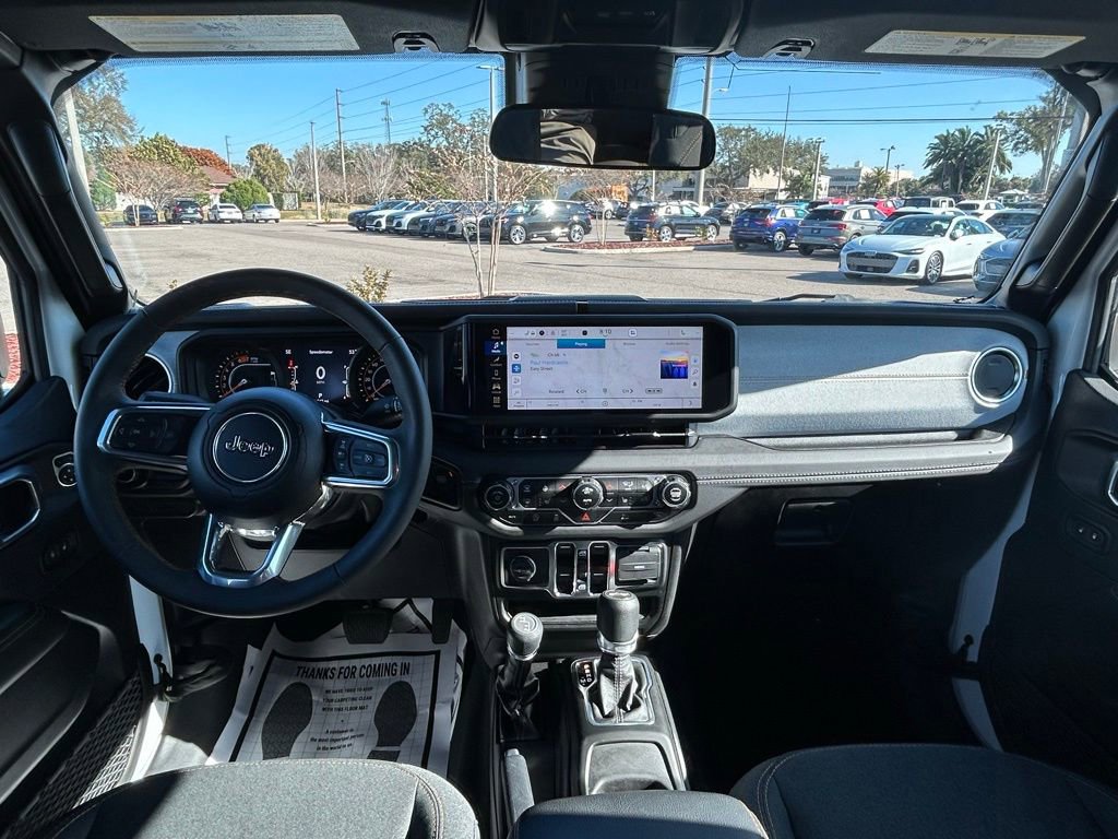 Used 2024 Jeep Wrangler Sahara image 11