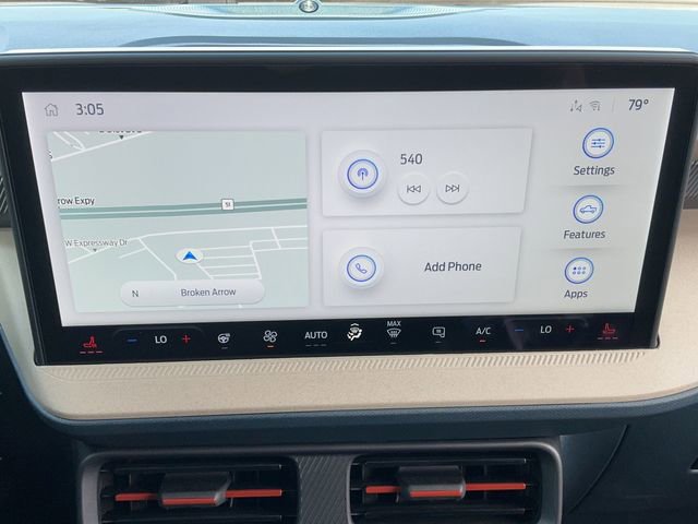 New 2025 Ford Maverick Lariat w/ 4K Tow Package image 18