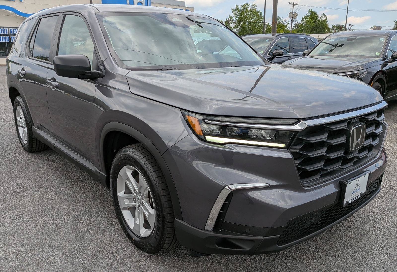 Certified 2023 Honda Pilot LX image 5