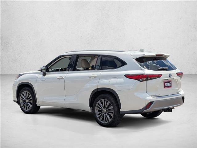 Used 2020 Toyota Highlander Platinum FWD image 7
