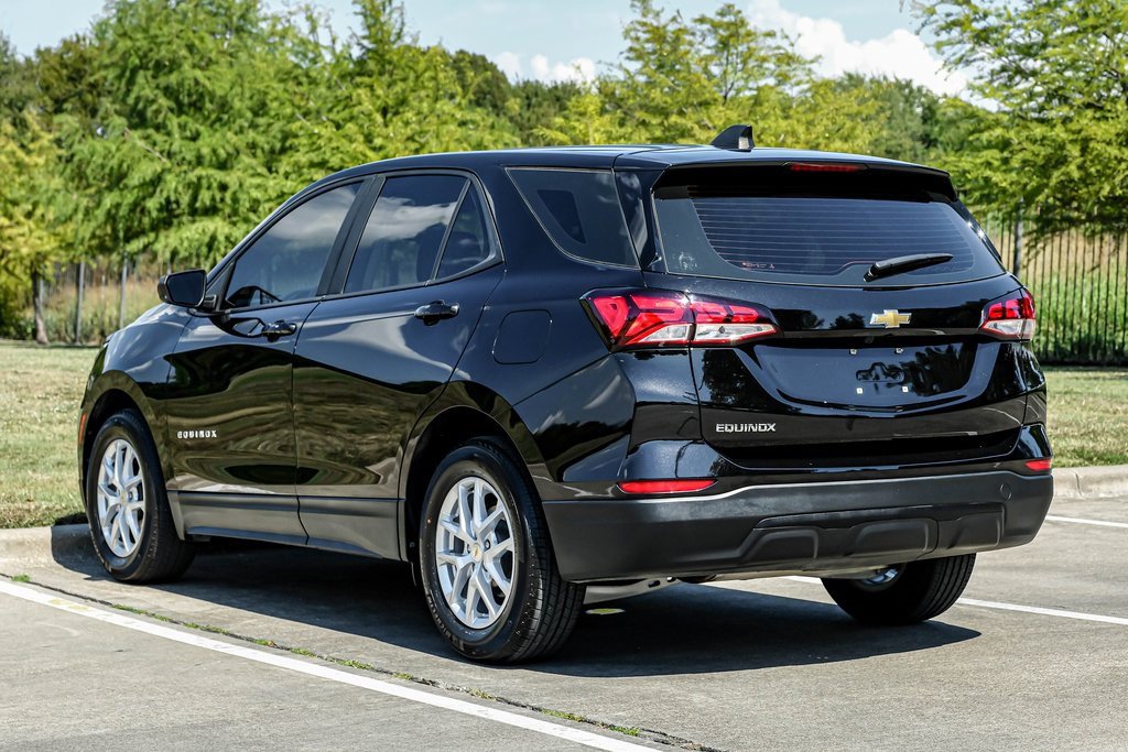 Used 2022 Chevrolet Equinox LS image 15