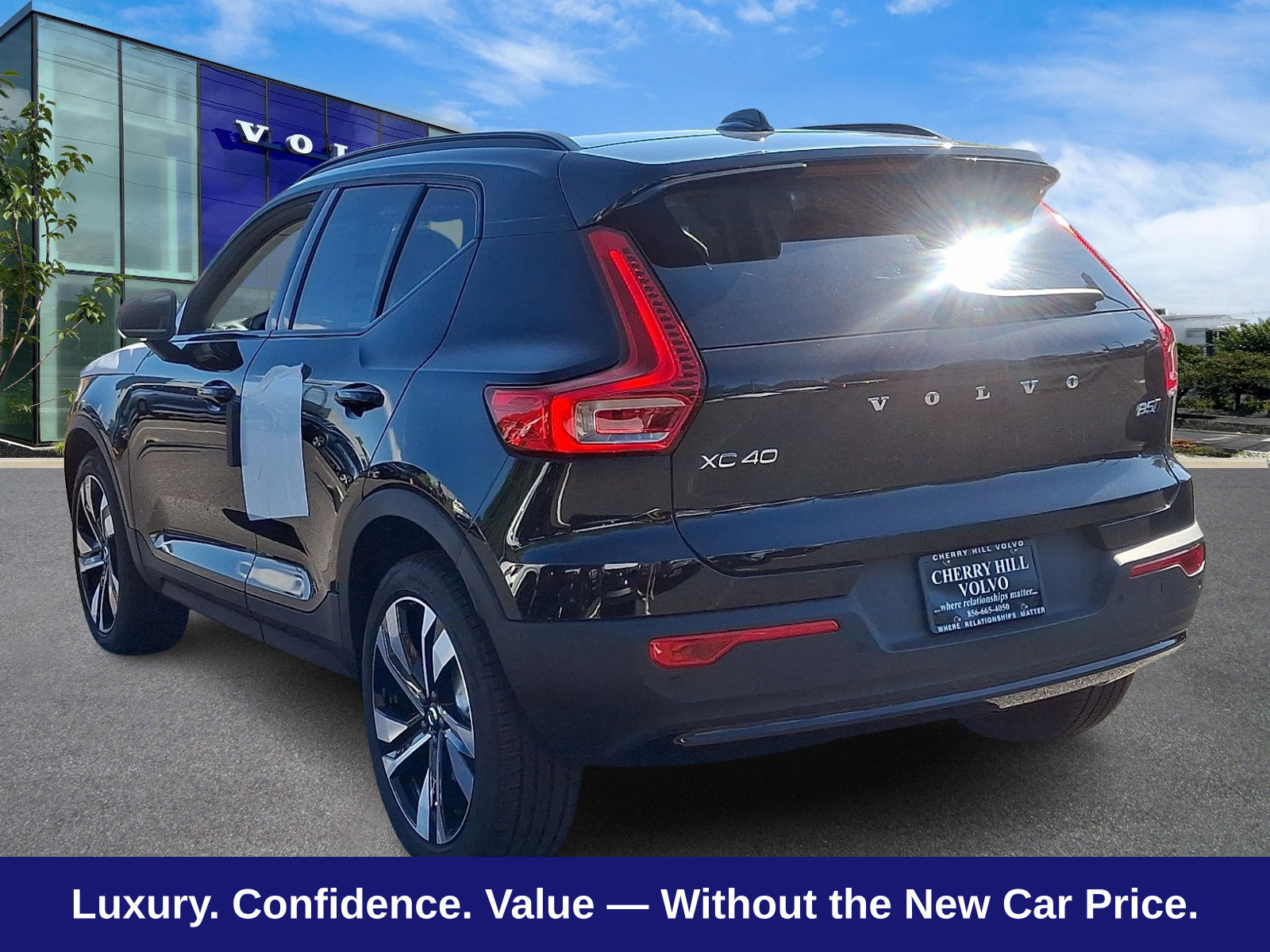 New 2026 Volvo XC40 B5 Ultra w/ Protection Package Premier AWD/4WD image 3