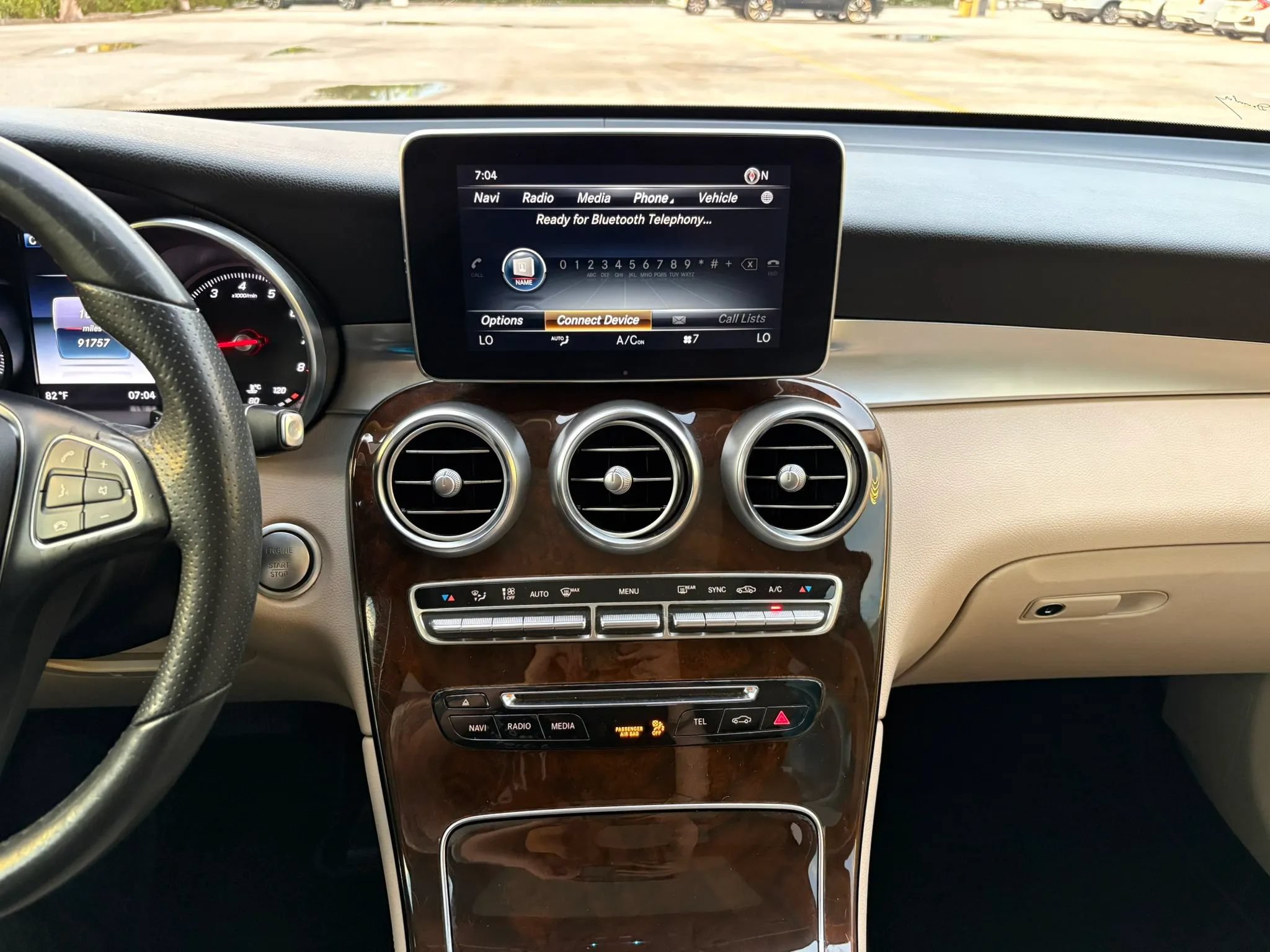 Used 2017 Mercedes-Benz GLC 300 4MATIC image 38