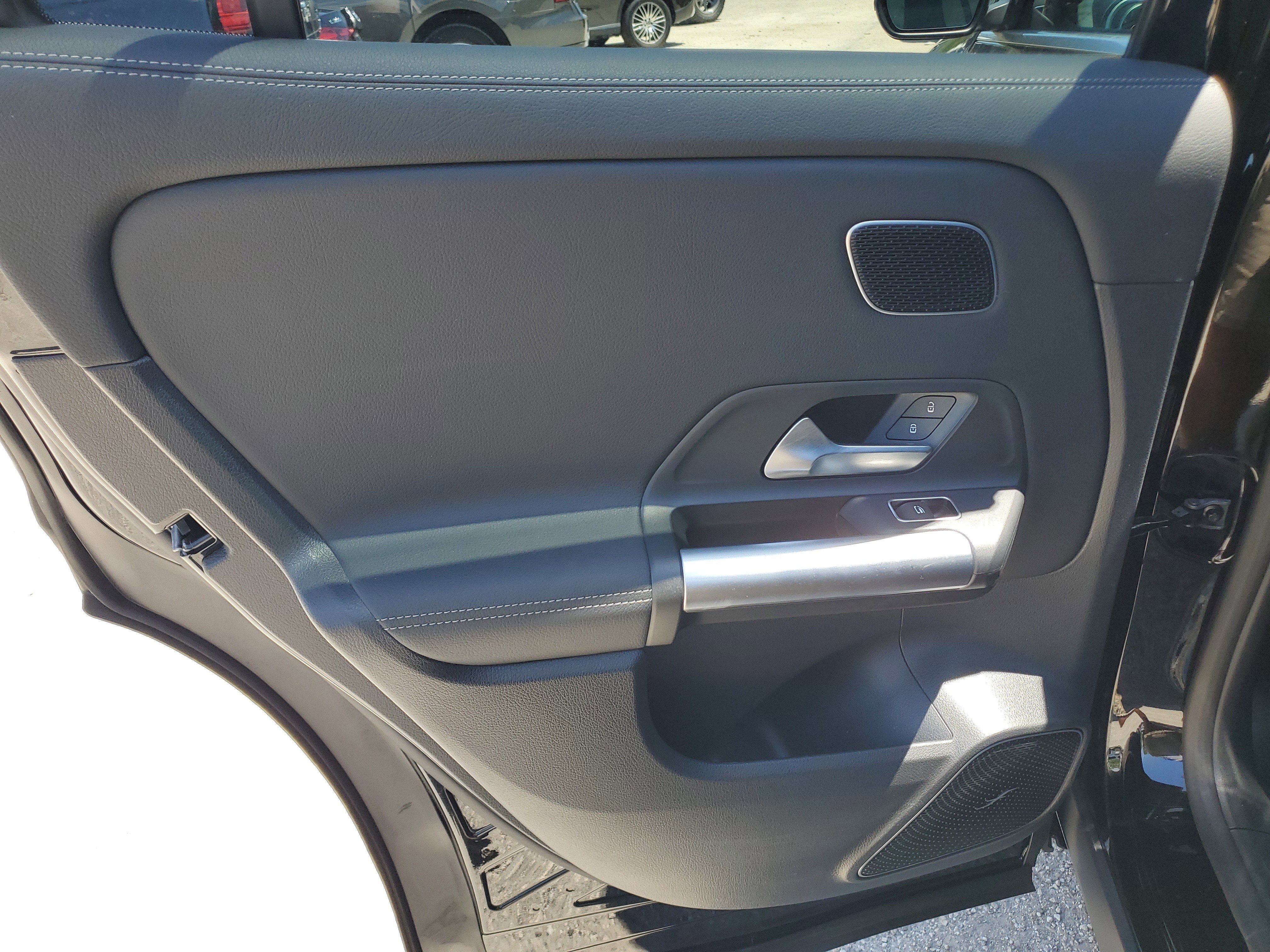 Certified 2025 Mercedes-Benz GLA 250 image 9