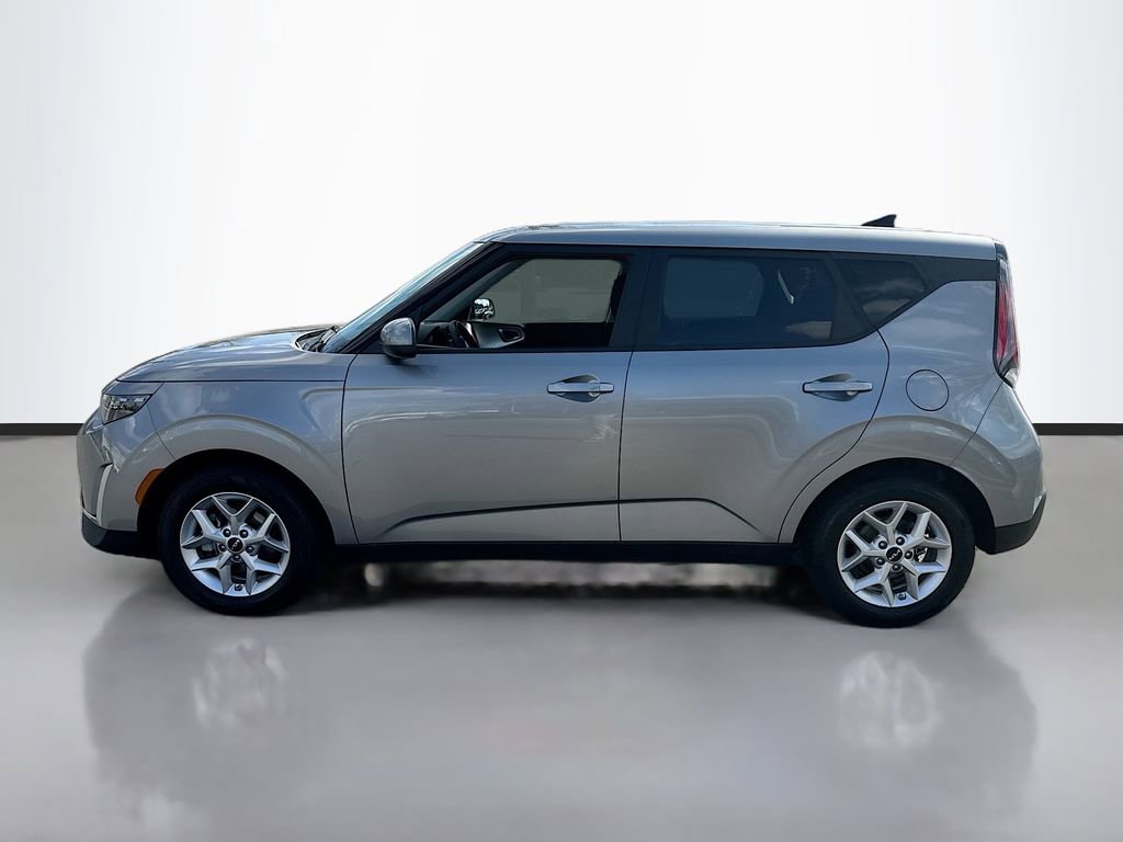Used 2024 Kia Soul LX w/ Option Group 015 image 4