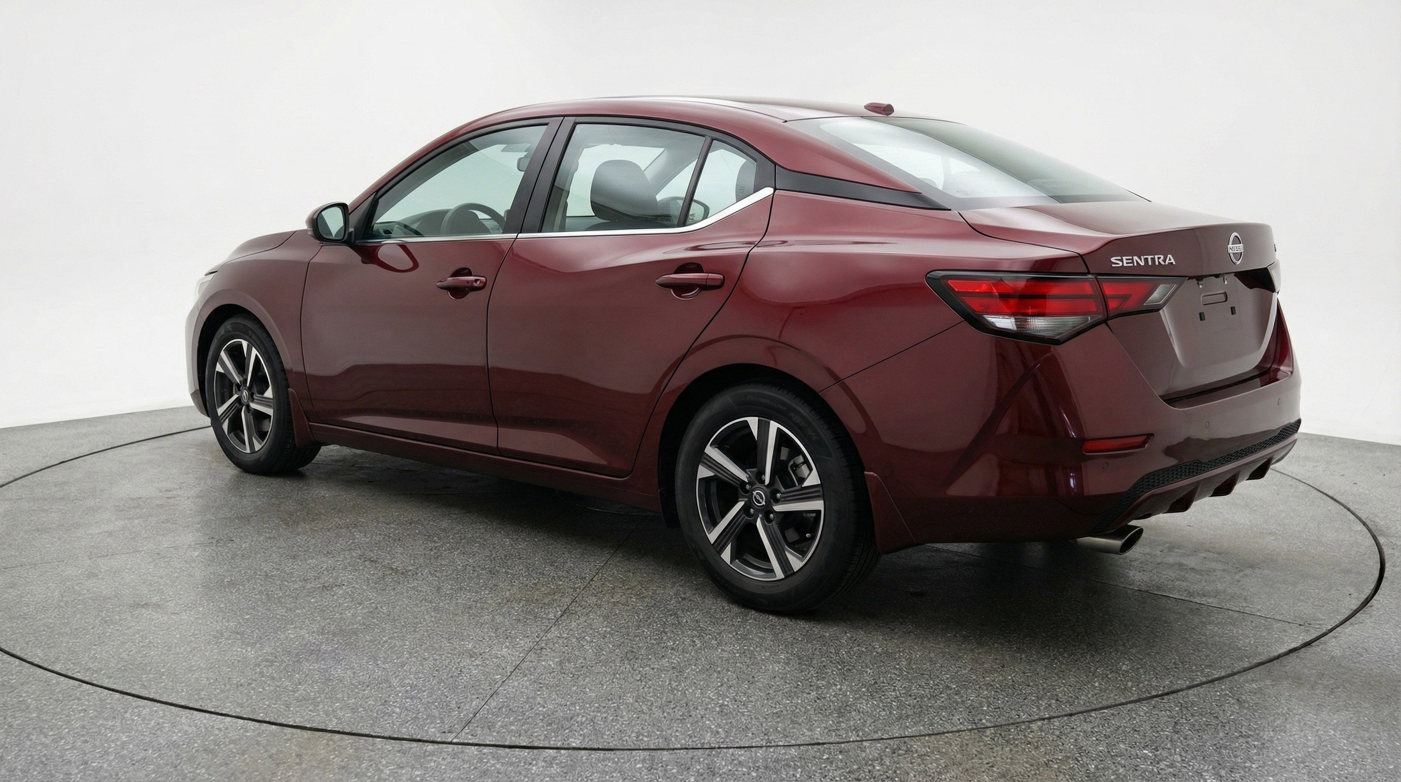 Used 2025 Nissan Sentra SV FWD image 6