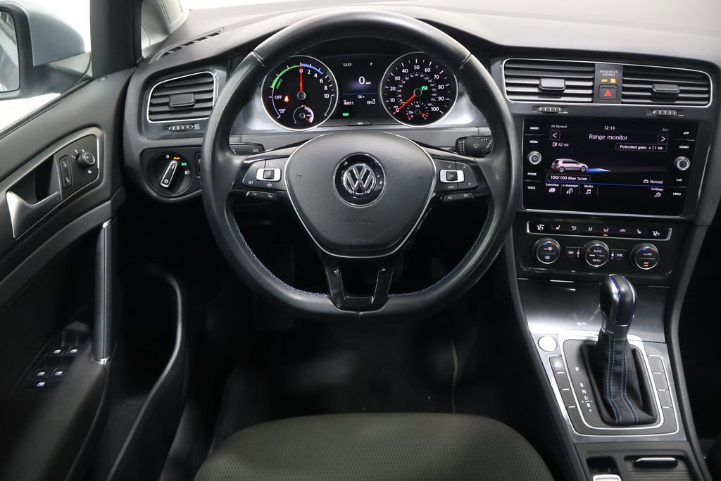 Used 2019 Volkswagen e-Golf SE w/ Driver Assistance Package FWD image 16